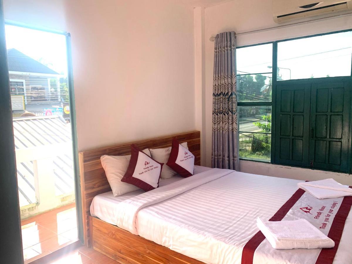 Vang Vieng Lily Backpackers Hostel Eksteriør billede